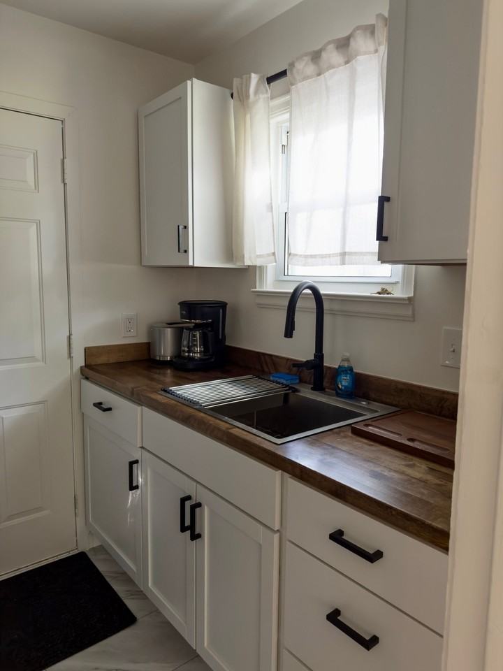 2793 Franklin St - Photo 6 of 19