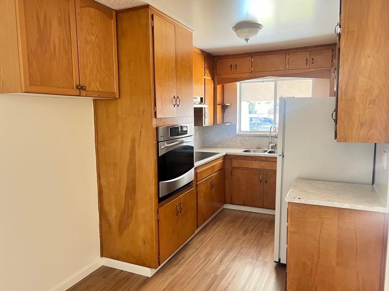 13940 Hackett St #2 - Photo 4 of 11