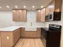 featured image of 140 71st St