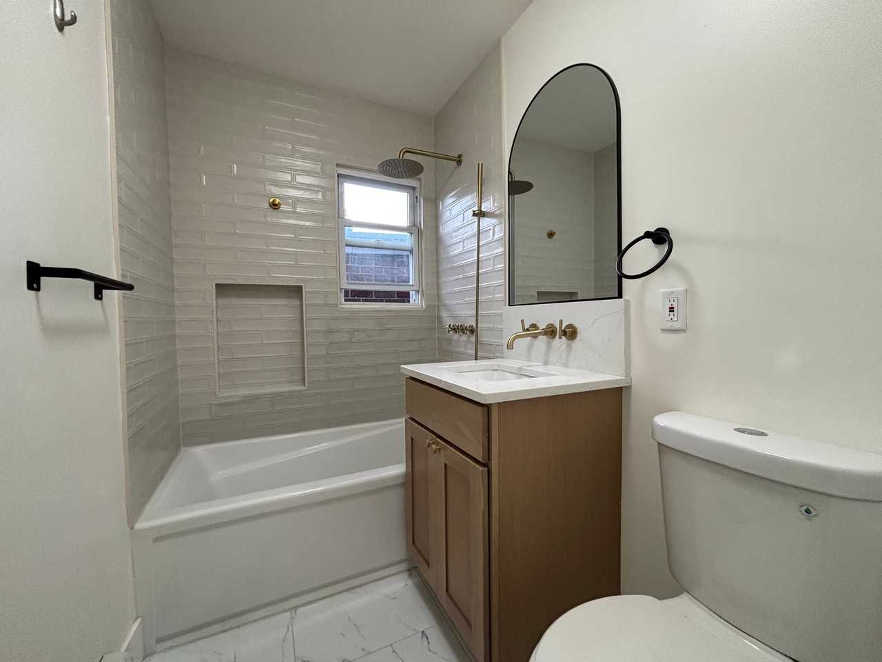 140 71st St - Photo 2 of 14