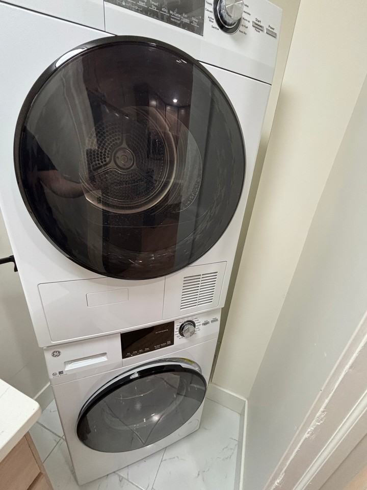 140 71st St - Photo 3 of 14