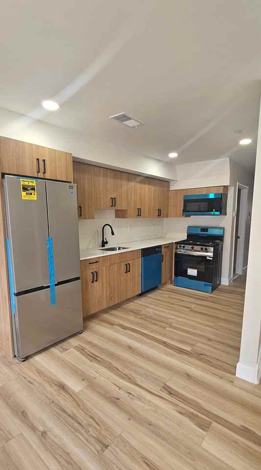 42 Warner St #B12 - Photo 2 of 16
