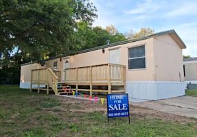 featured image of 14 Deerwood Park