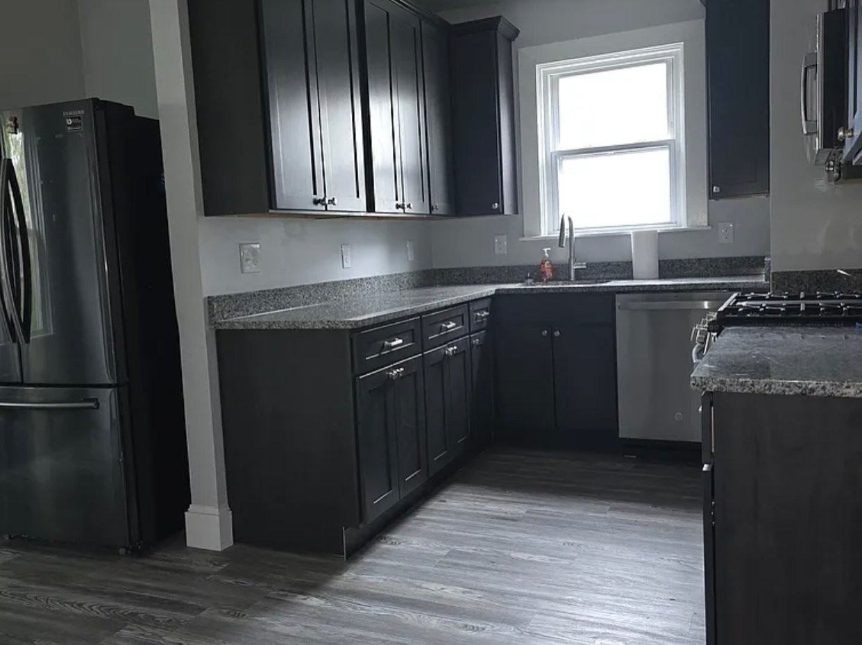 266 Warrington St - Photo 2 of 12