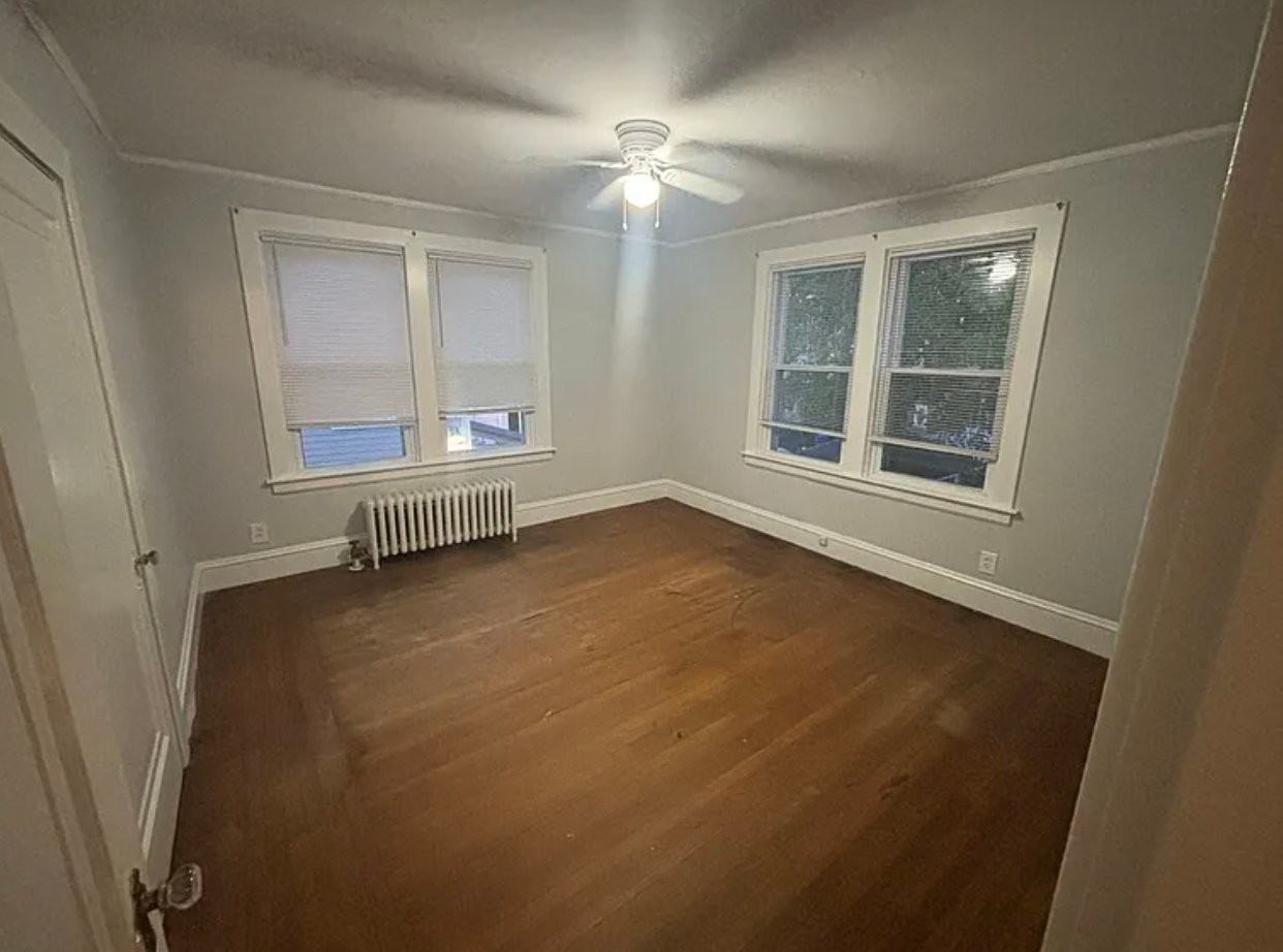 266 Warrington St - Photo 5 of 12