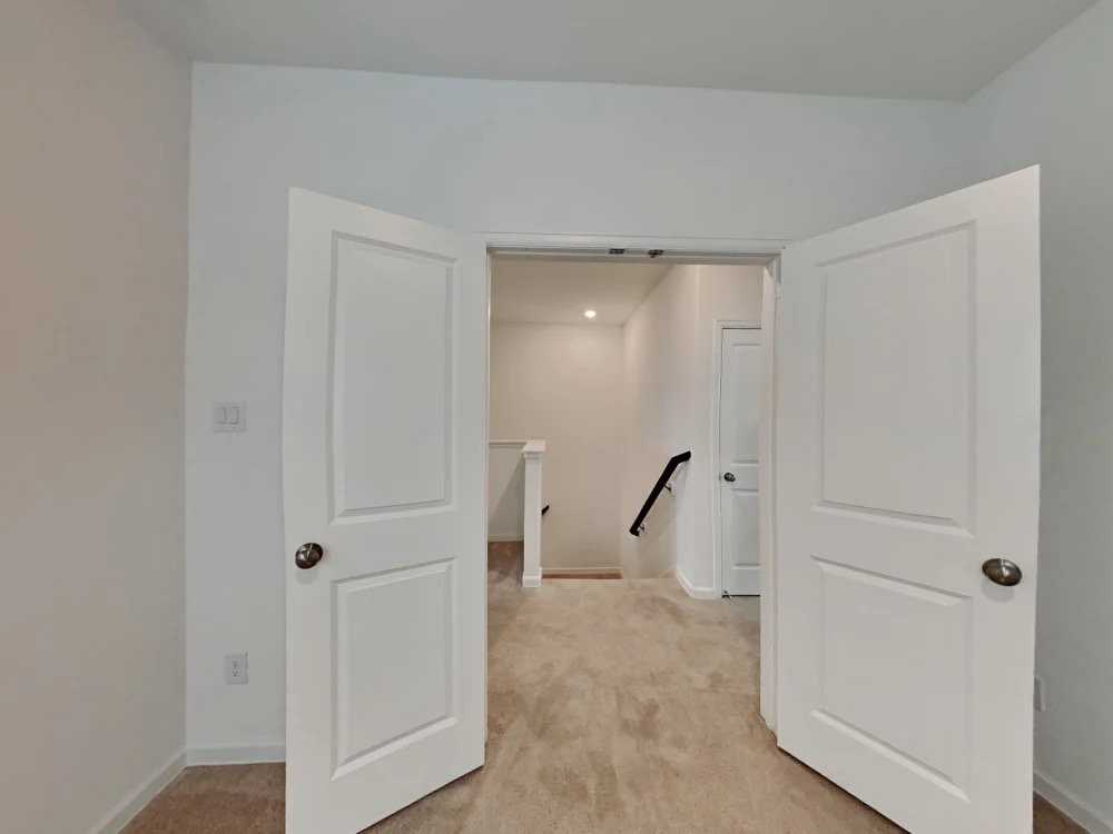 4018 Champlain Way - Photo 5 of 6