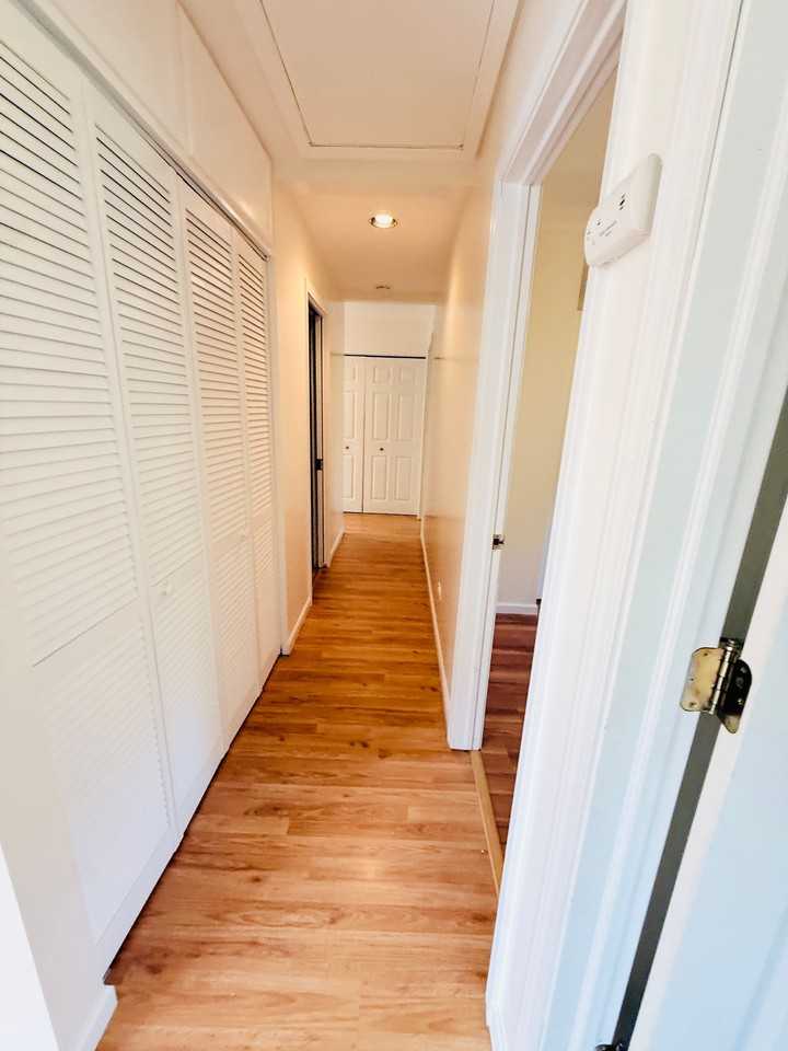 2904 Stork Ct - Photo 5 of 20