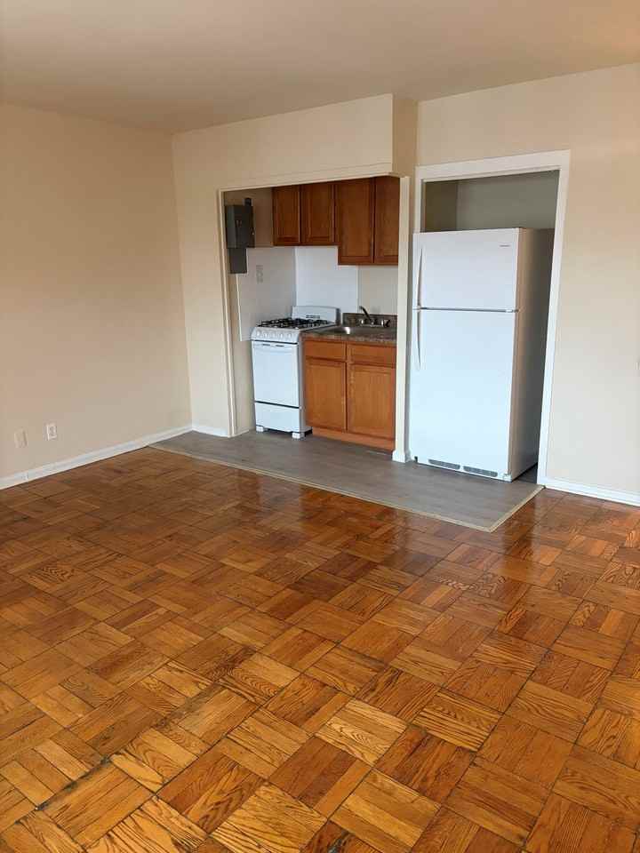 3435 Holmead Pl Nw #309