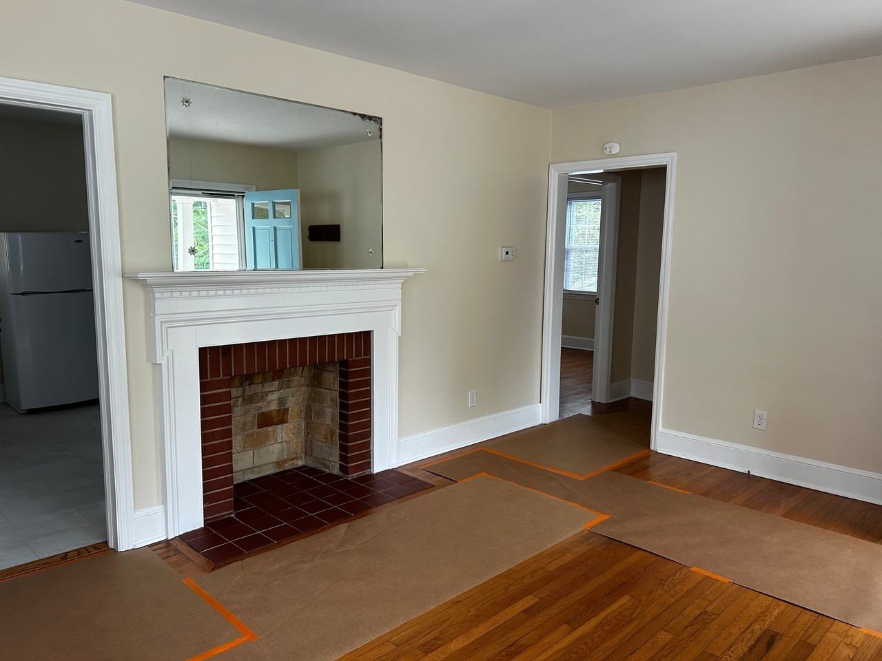 423 E Radiance Dr - Photo 2 of 20
