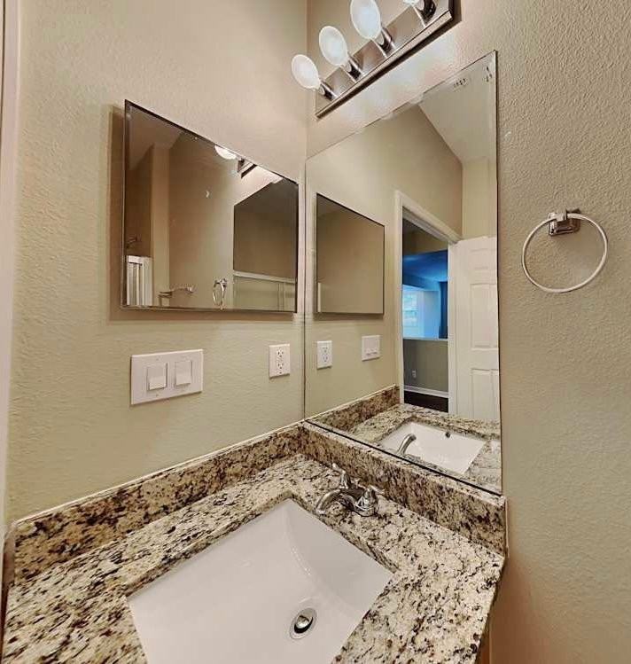 3910 Sandy Cay - Photo 2 of 8