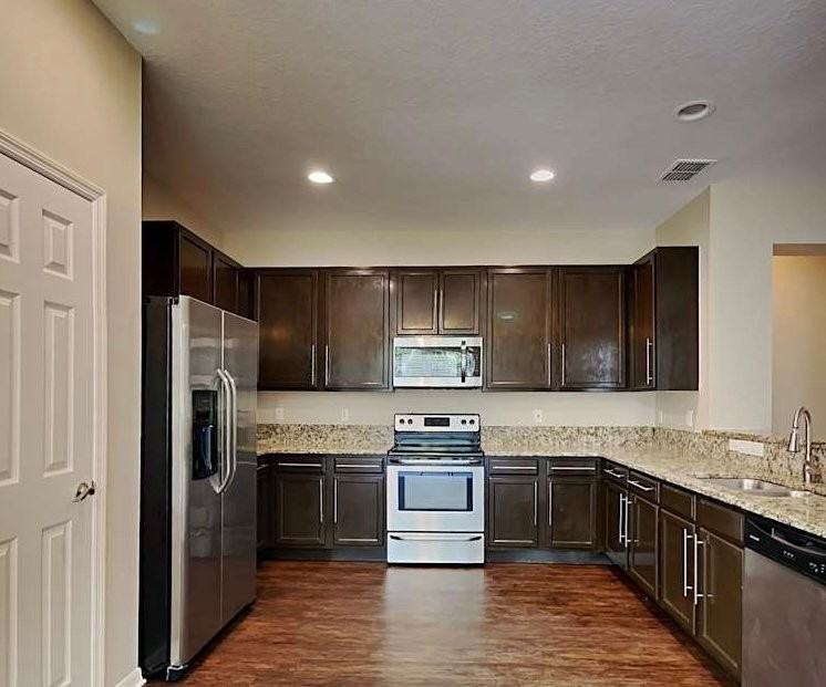 3910 Sandy Cay - Photo 7 of 8