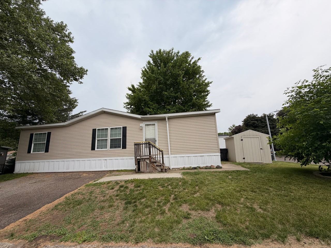 154 Humphrey Dr #154 - Photo 2 of 5