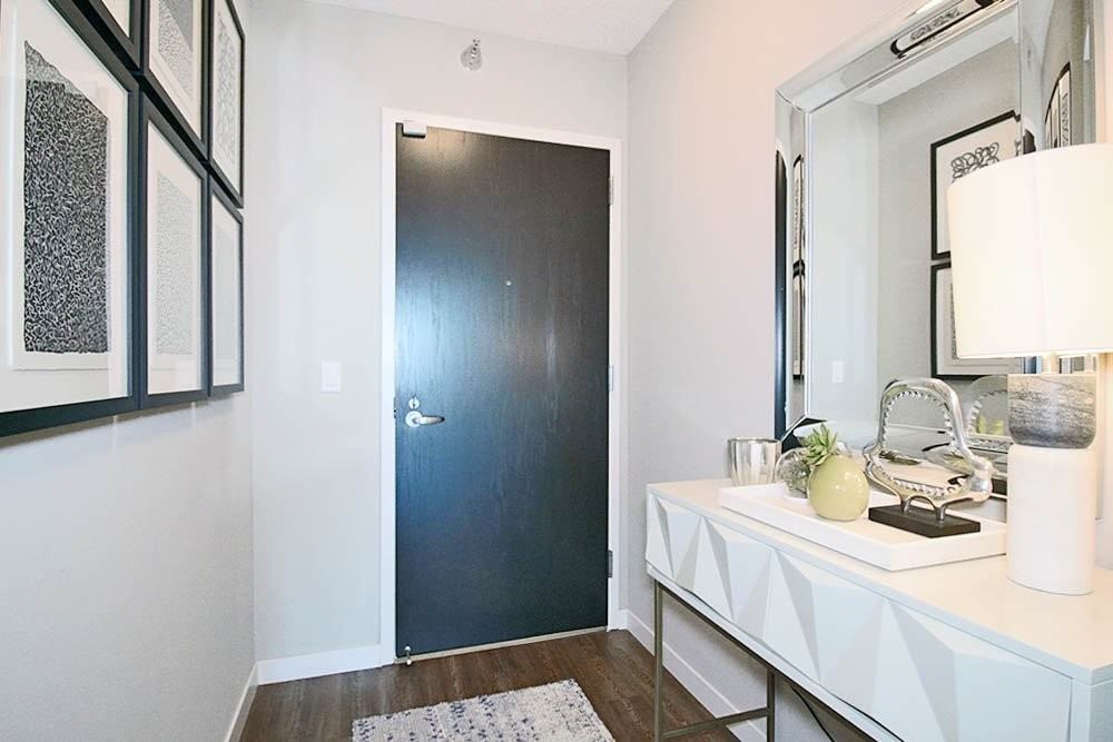 371 E Ohio St - Photo 5 of 15