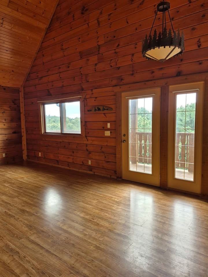 628 Sandy Beach Ct - Photo 2 of 14