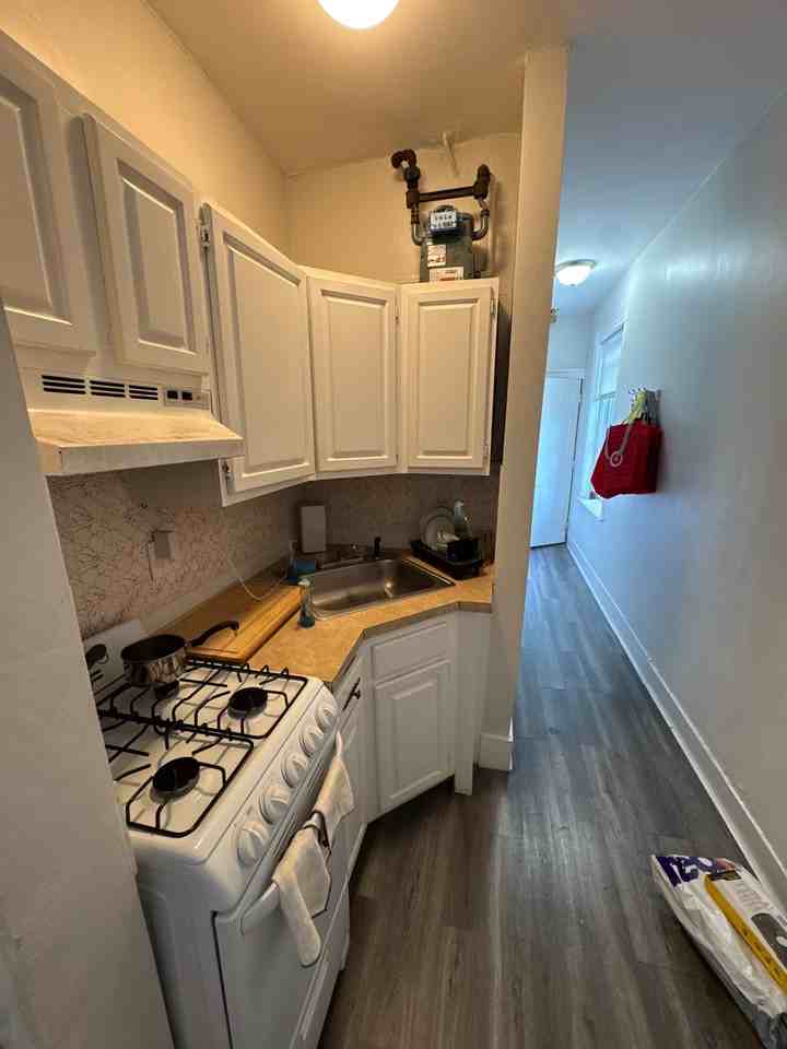 34 Anderson St #6 - Photo 3 of 8