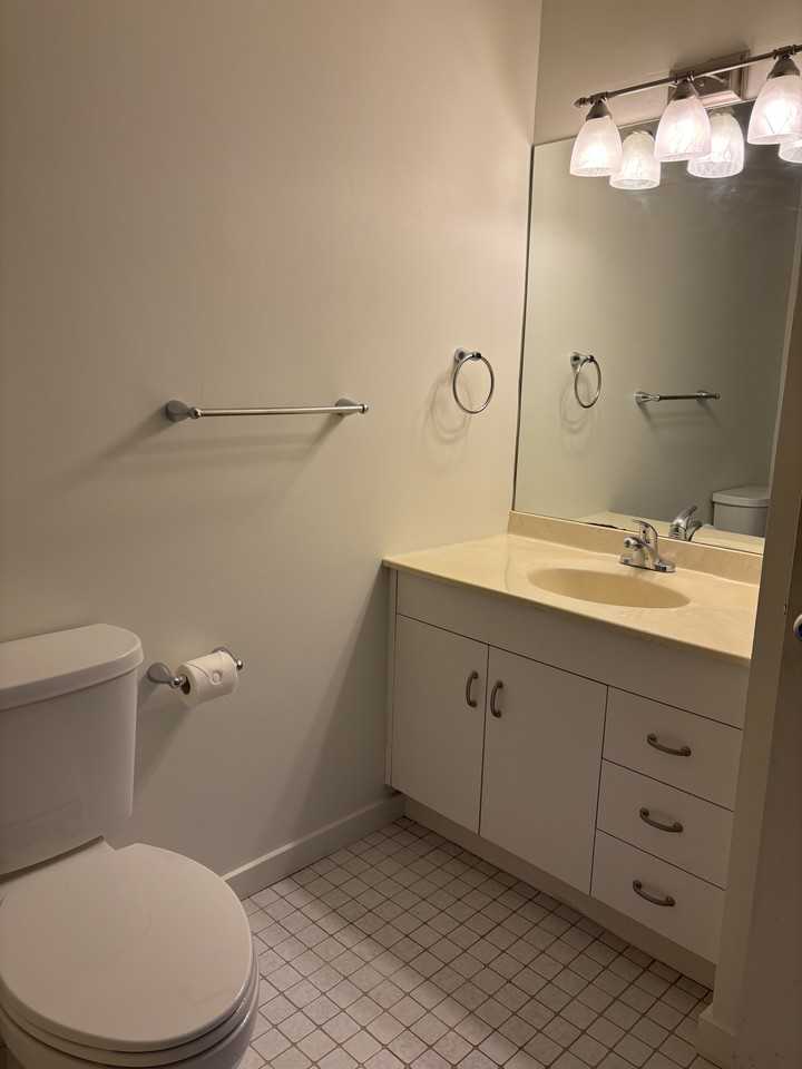 1414 Whitney Ave #G1 - Photo 3 of 16