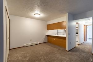 featured image of 1752 Raleigh Ave #08