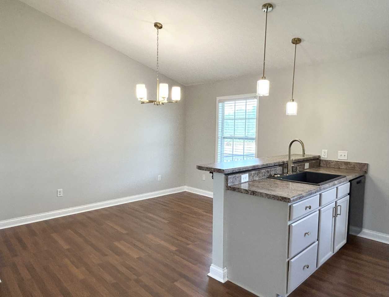 1357 Winnipeg Way #NA - Photo 5 of 15