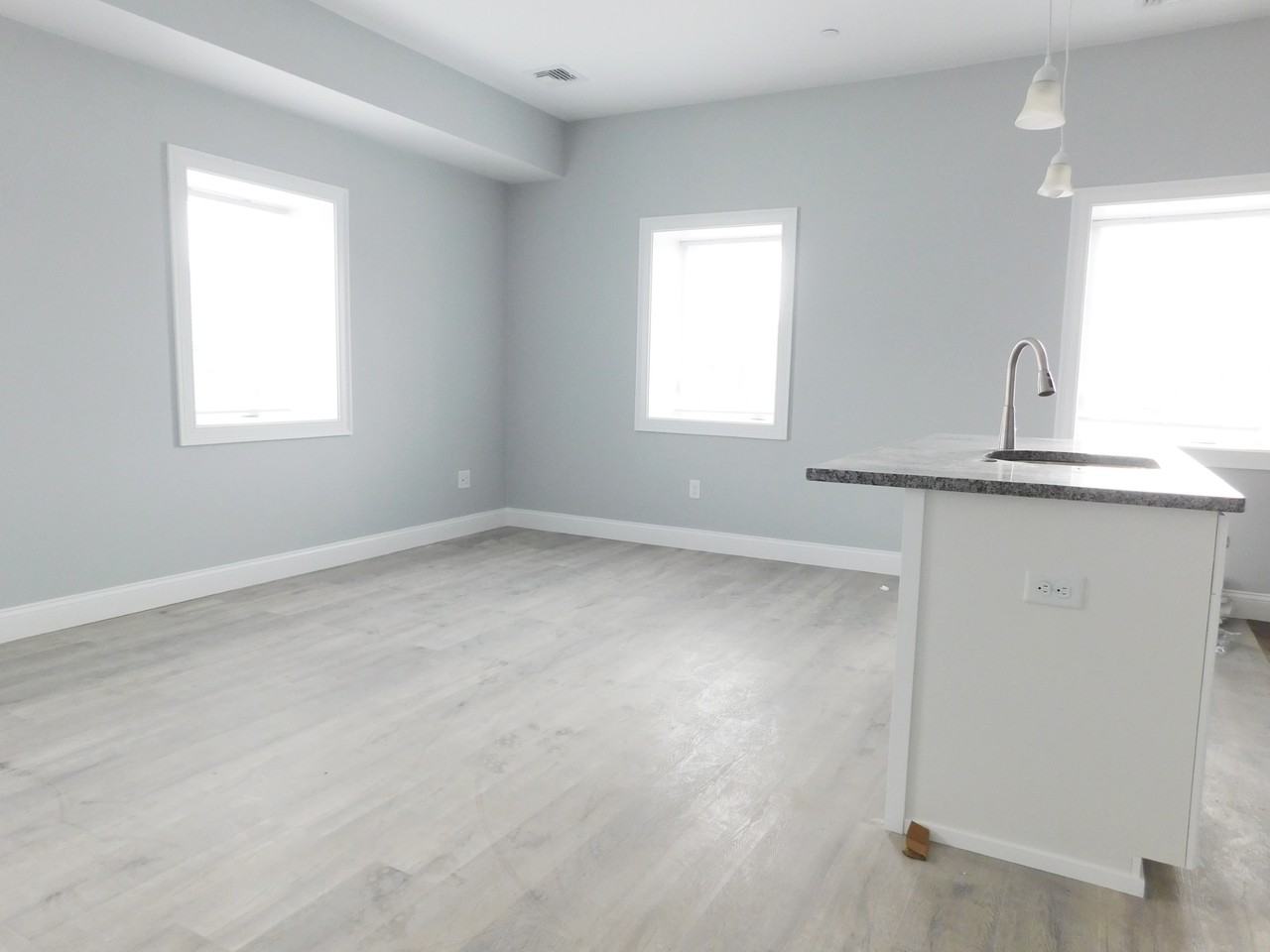 20 Milton St #104 - Photo 4 of 11