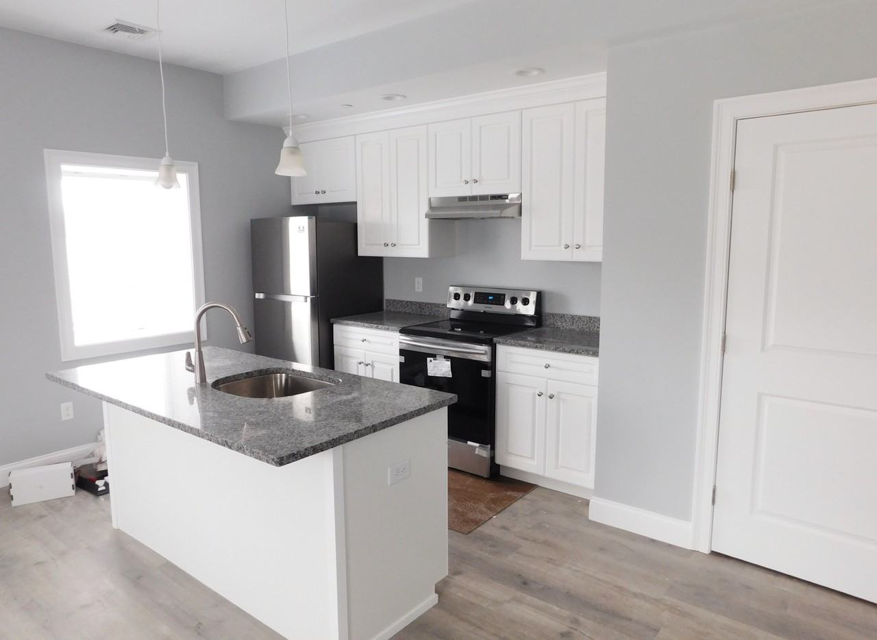 20 Milton St #104 - Photo 6 of 11