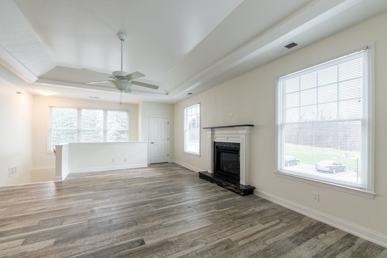 234 Adams Pointe Blvd #2 - Photo 7 of 19
