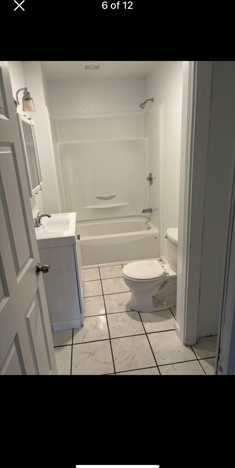 404 1st St #404 - Photo 6 of 12