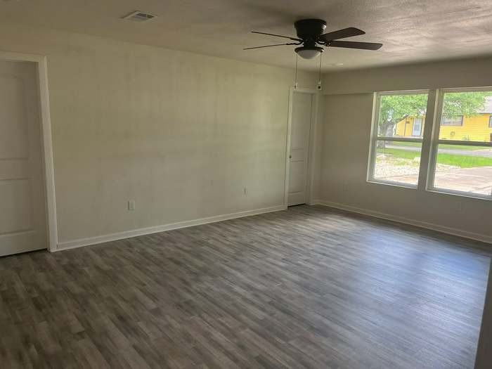 2605 Hillcrest Ave #NA - Photo 4 of 50