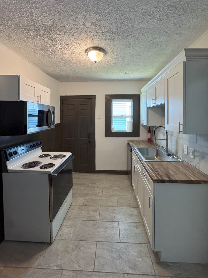 1315 N Rural St #NA - Photo 5 of 10