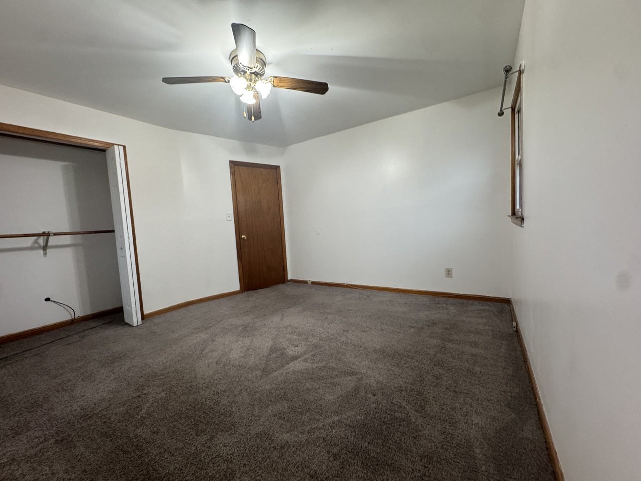 190 Baltimore Ave #2 - Photo 4 of 12