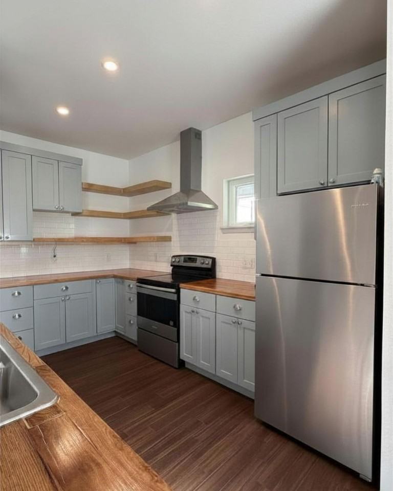 1226 Lakeside Blvd #B - Photo 3 of 25