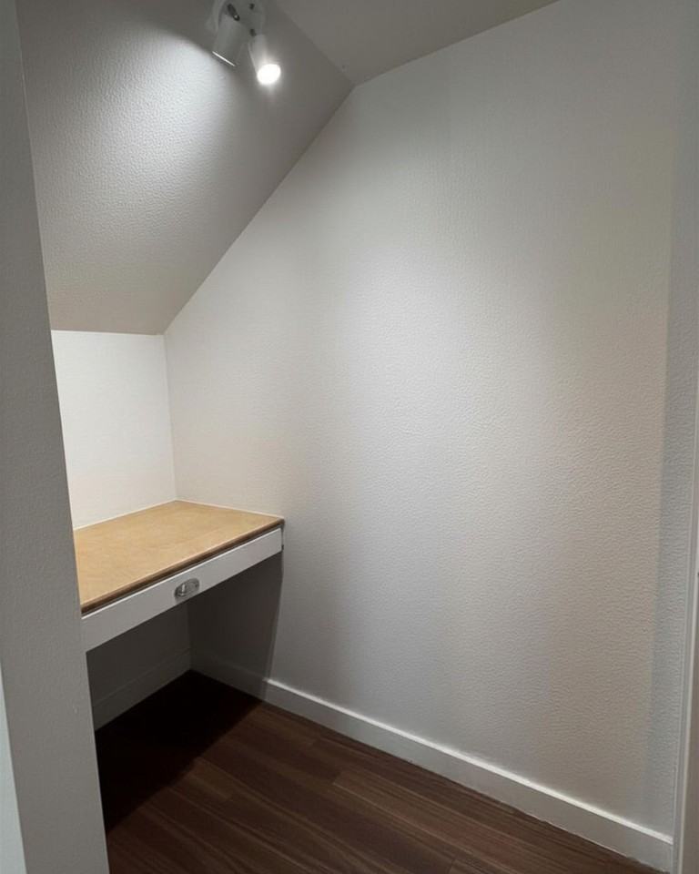 1226 Lakeside Blvd #B - Photo 5 of 25