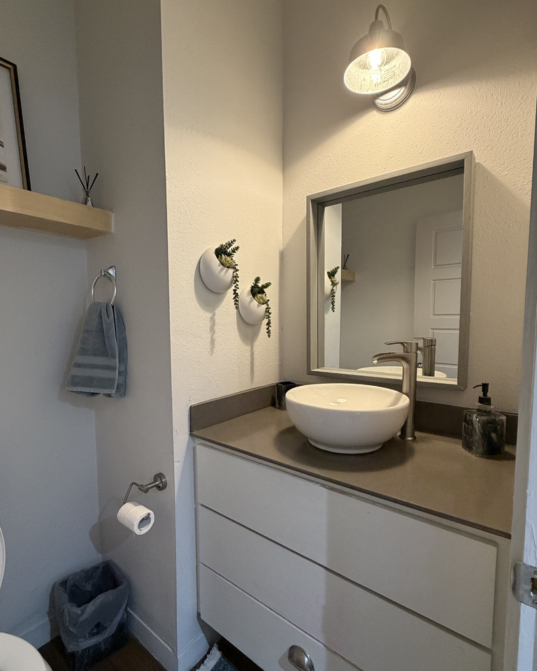 1226 Lakeside Blvd #B - Photo 7 of 25
