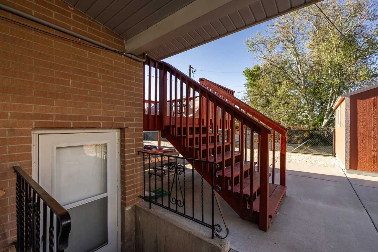 1431 Dawn Dr - Photo 6 of 16