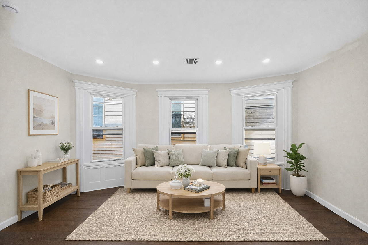 345 Walnut St #1R