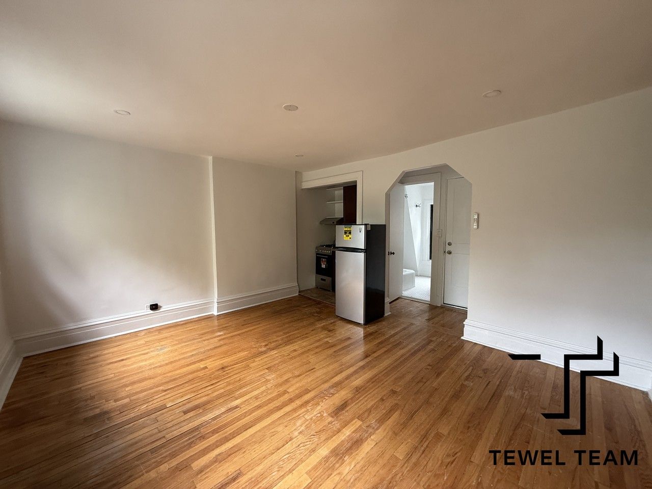 313 West 78th Street #5F - Photo 3 of 9