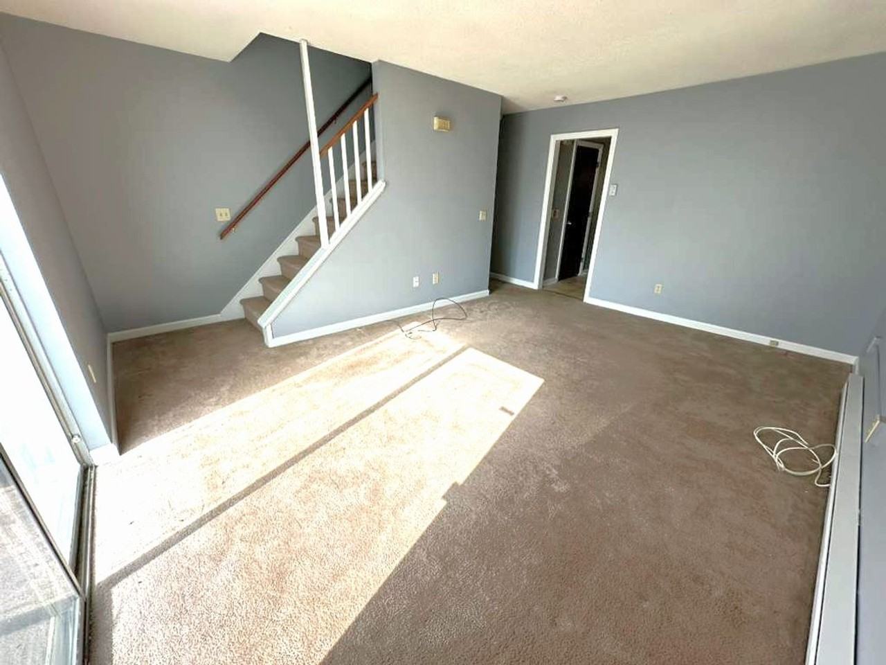176 Lincoln St - Photo 7 of 19