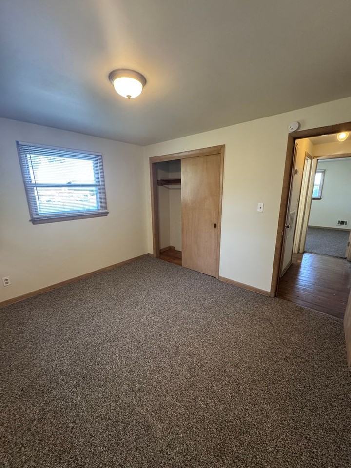 3929 Erie St - Photo 6 of 7