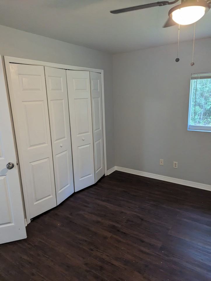 6024 W Jones St #NA - Photo 7 of 10