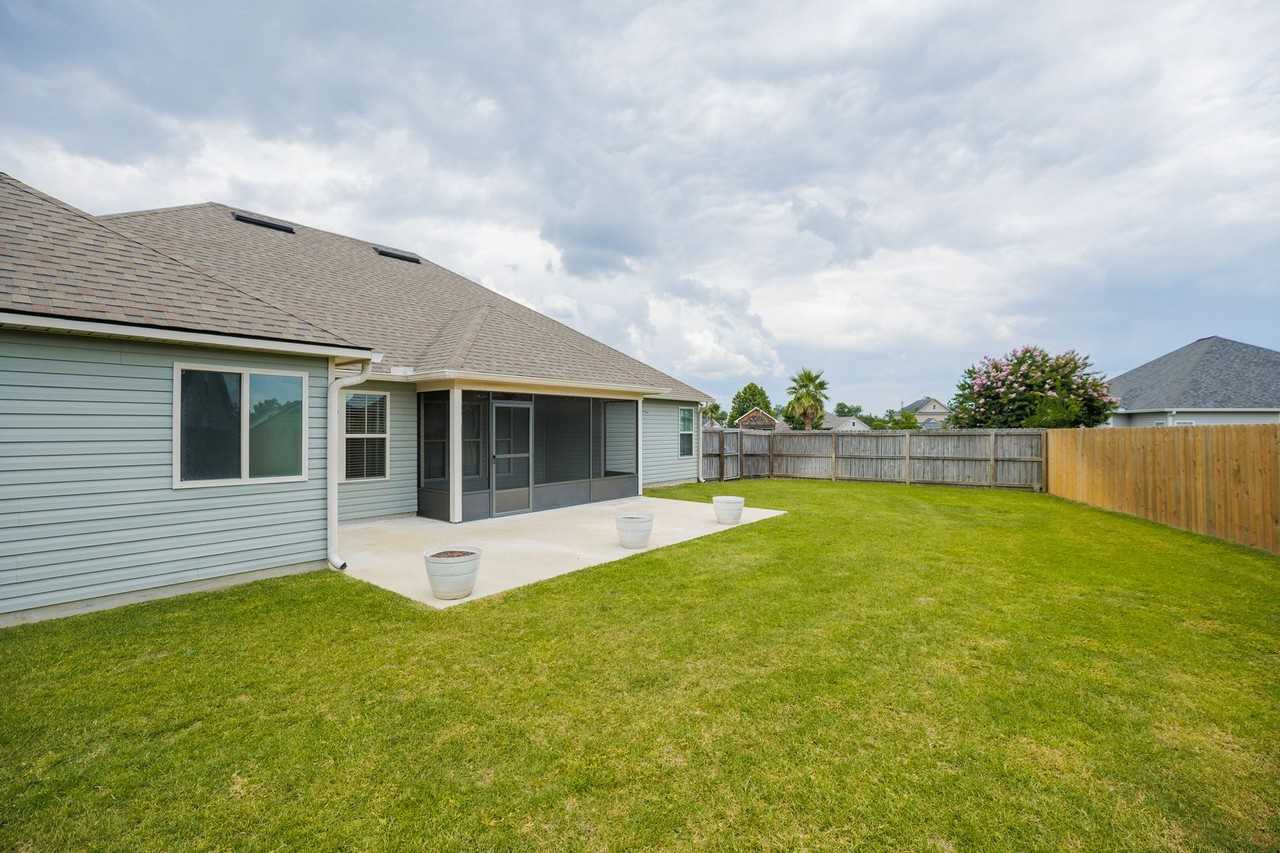 3872 Karaline Cir - Photo 3 of 47