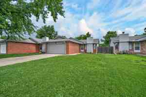 featured image of 8432 W Thurman St