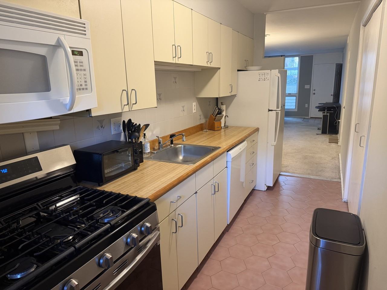 263 Greene St #263 - Photo 5 of 23