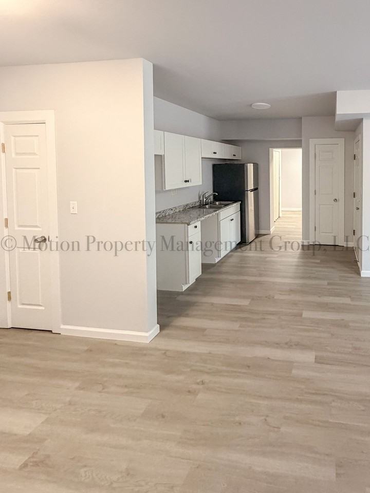 6920 Northside Drive - Photo 2 of 11