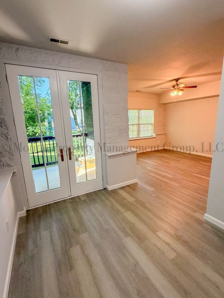 6920 Northside Drive - Photo 3 of 11