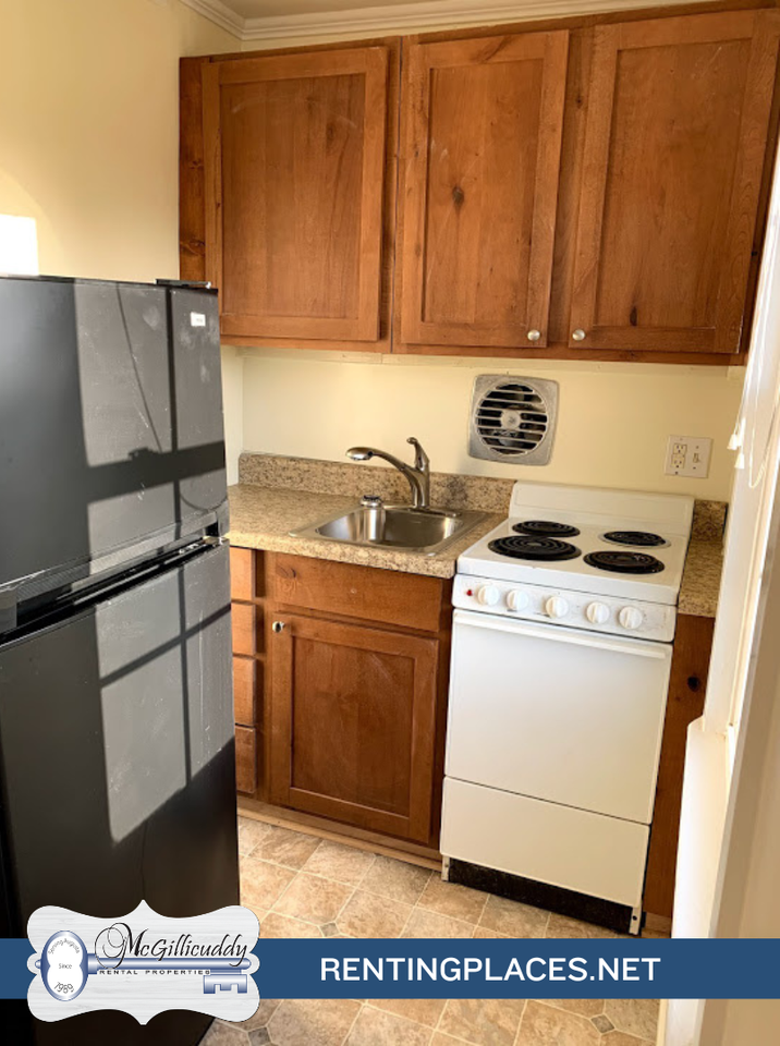 940 Hickman Rd #4 - Photo 3 of 7