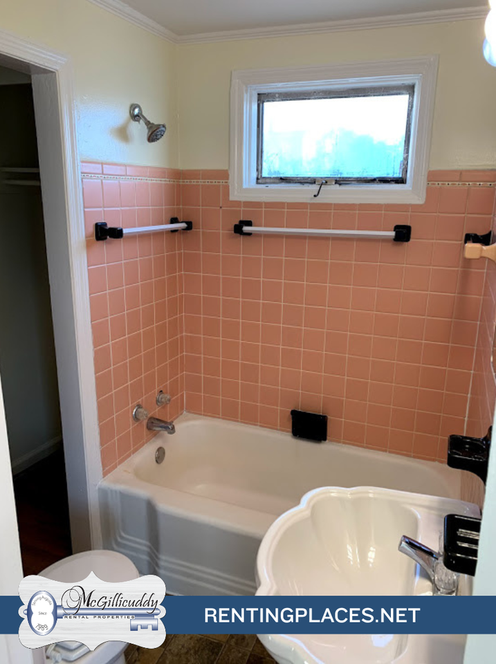 940 Hickman Rd #4 - Photo 6 of 7