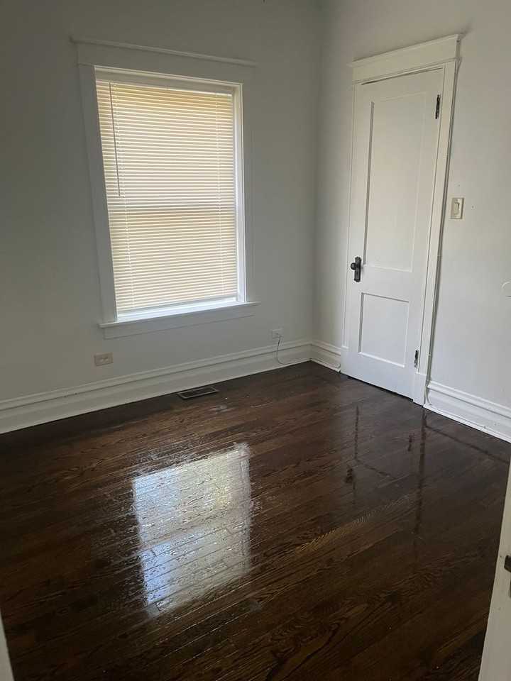 2614 E 78th St - Photo 2 of 25