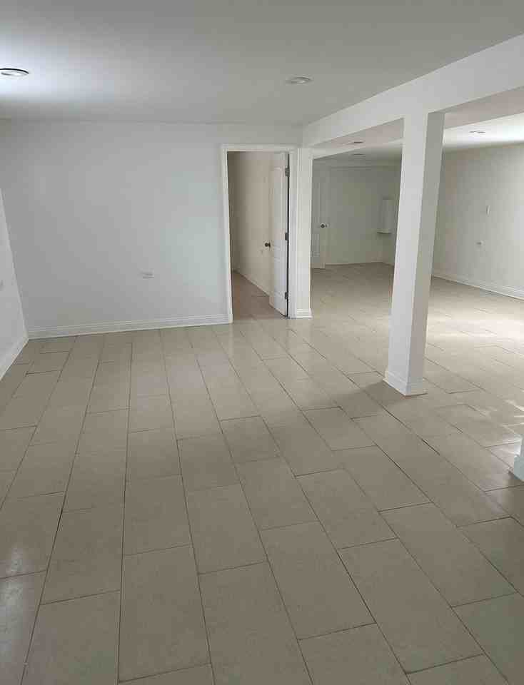 2614 E 78th St - Photo 6 of 25