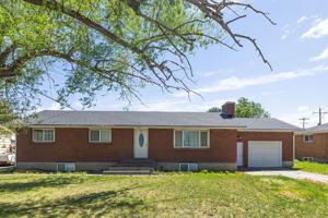 featured image of 325 S 3rd W