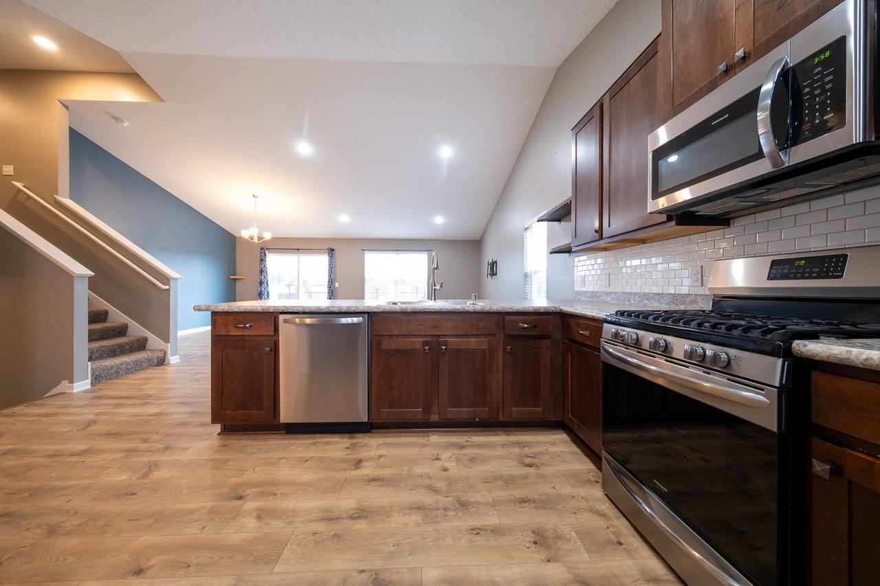 15141 Emory Cir #1 - Photo 6 of 32