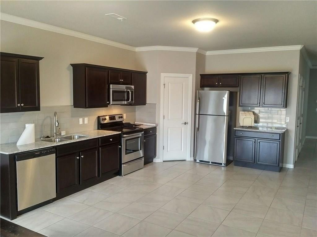 2731 W Kilimanjaro Way - Photo 4 of 19